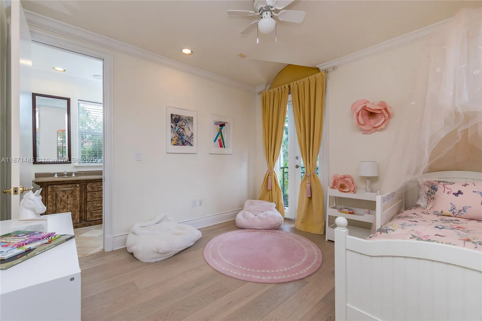 Coral Gables, Florida 33143, United States, 7 Bedrooms Bedrooms, ,7 BathroomsBathrooms,Residential,Active,202631