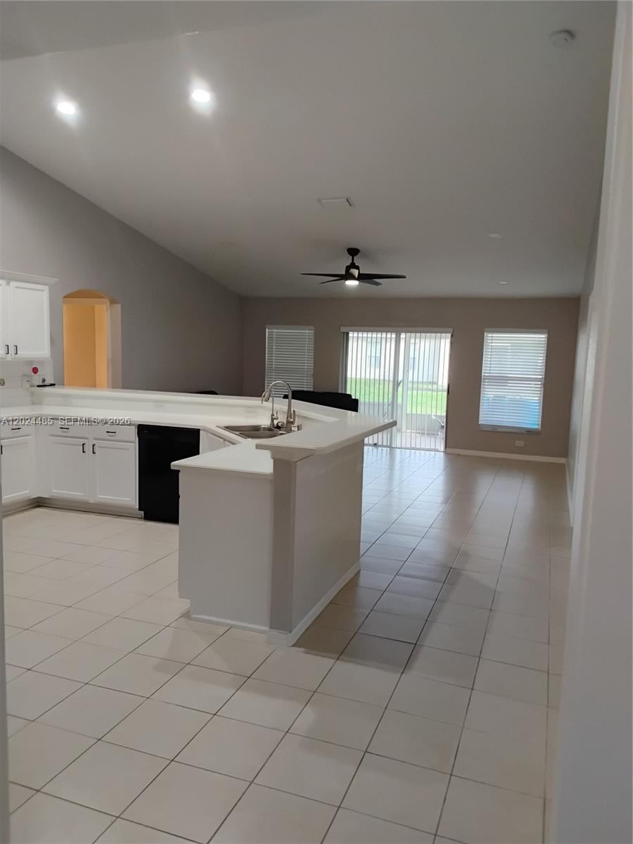 PORT ST LUCIE SECTION 8 - Residential Lease