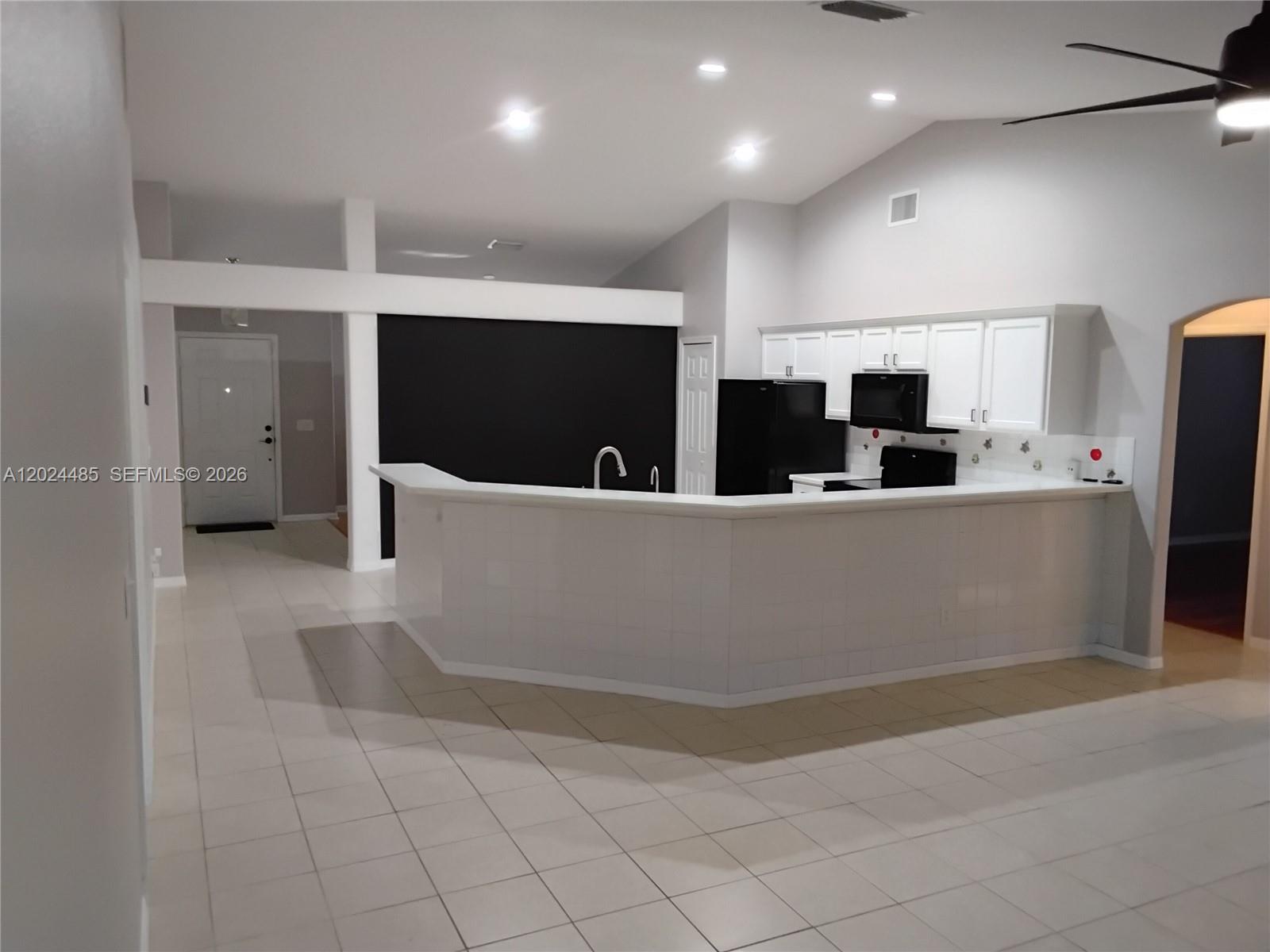 PORT ST LUCIE SECTION 8 - Residential Lease
