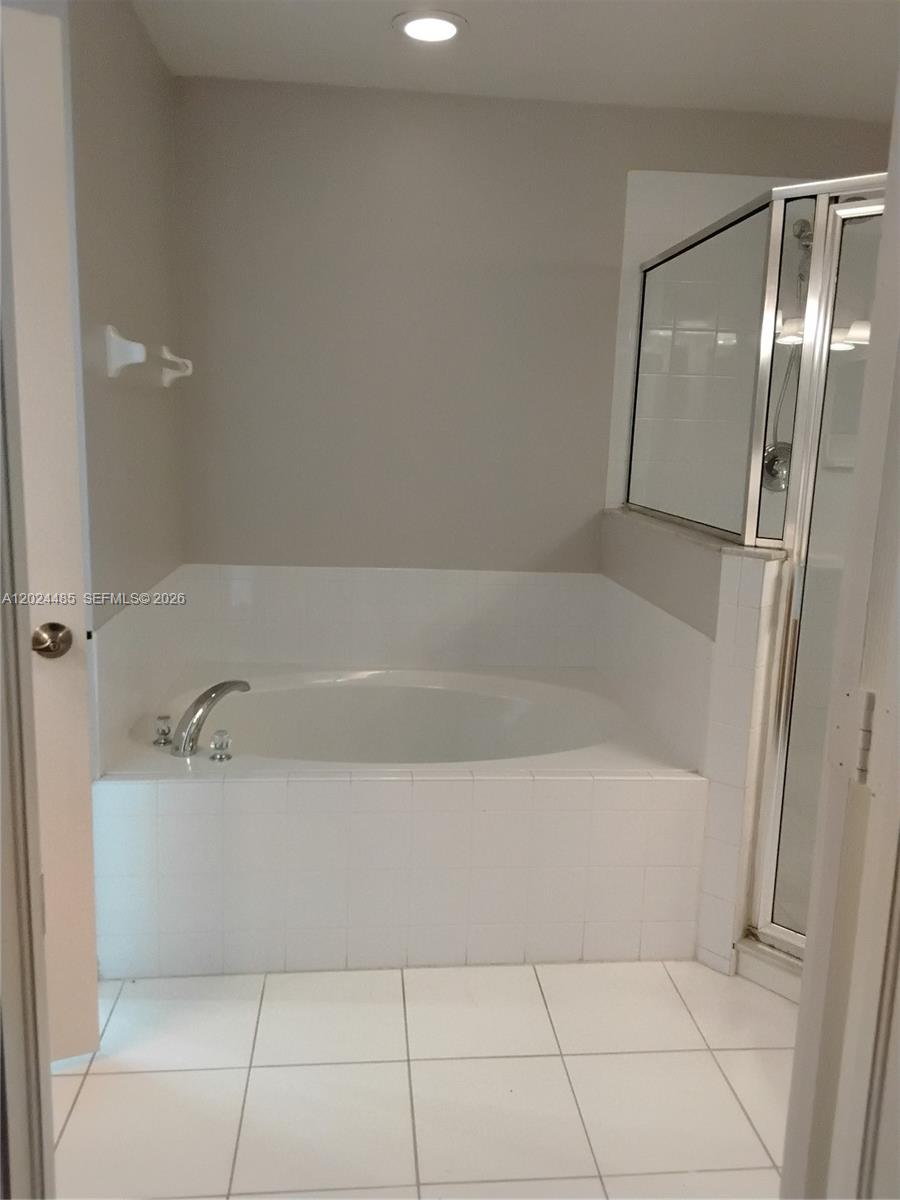 PORT ST LUCIE SECTION 8 - Residential Lease