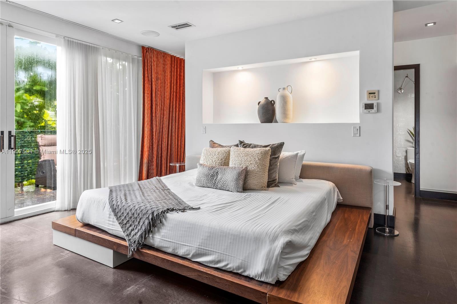 GLENCOE A SUB - Residential Lease