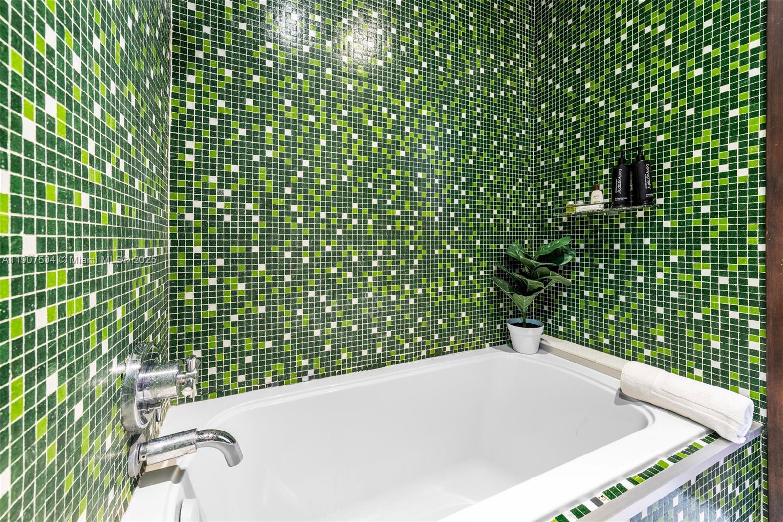 GLENCOE A SUB - Residential Lease