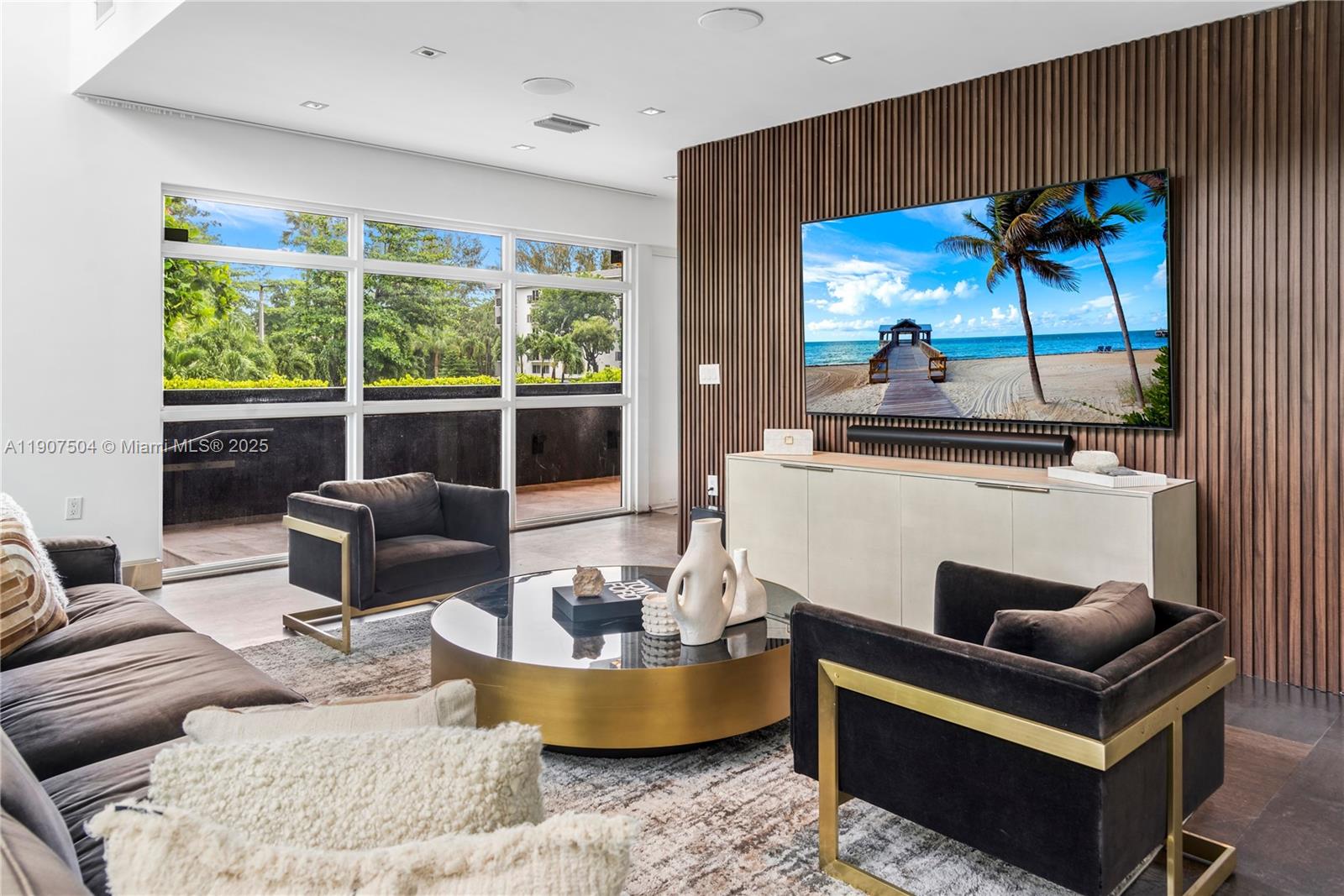 GLENCOE A SUB - Residential Lease