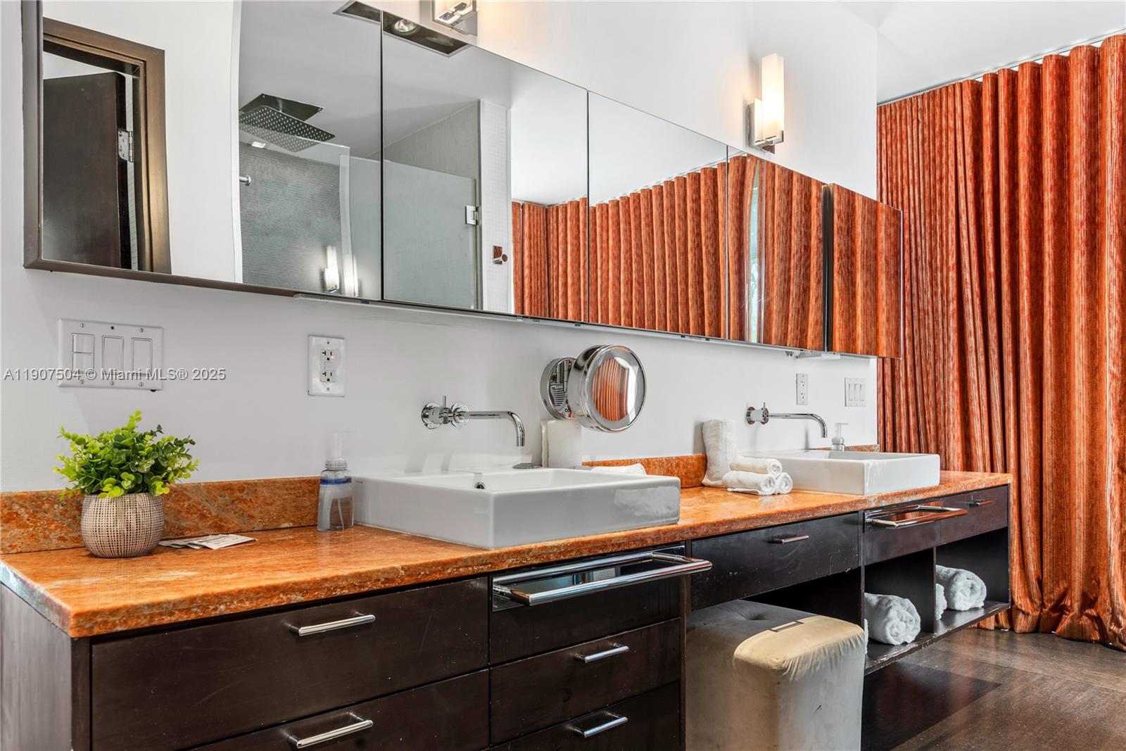 GLENCOE A SUB - Residential Lease