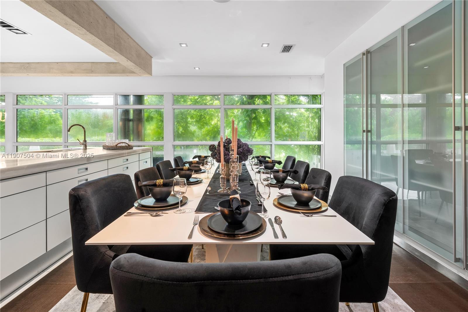 GLENCOE A SUB - Residential Lease