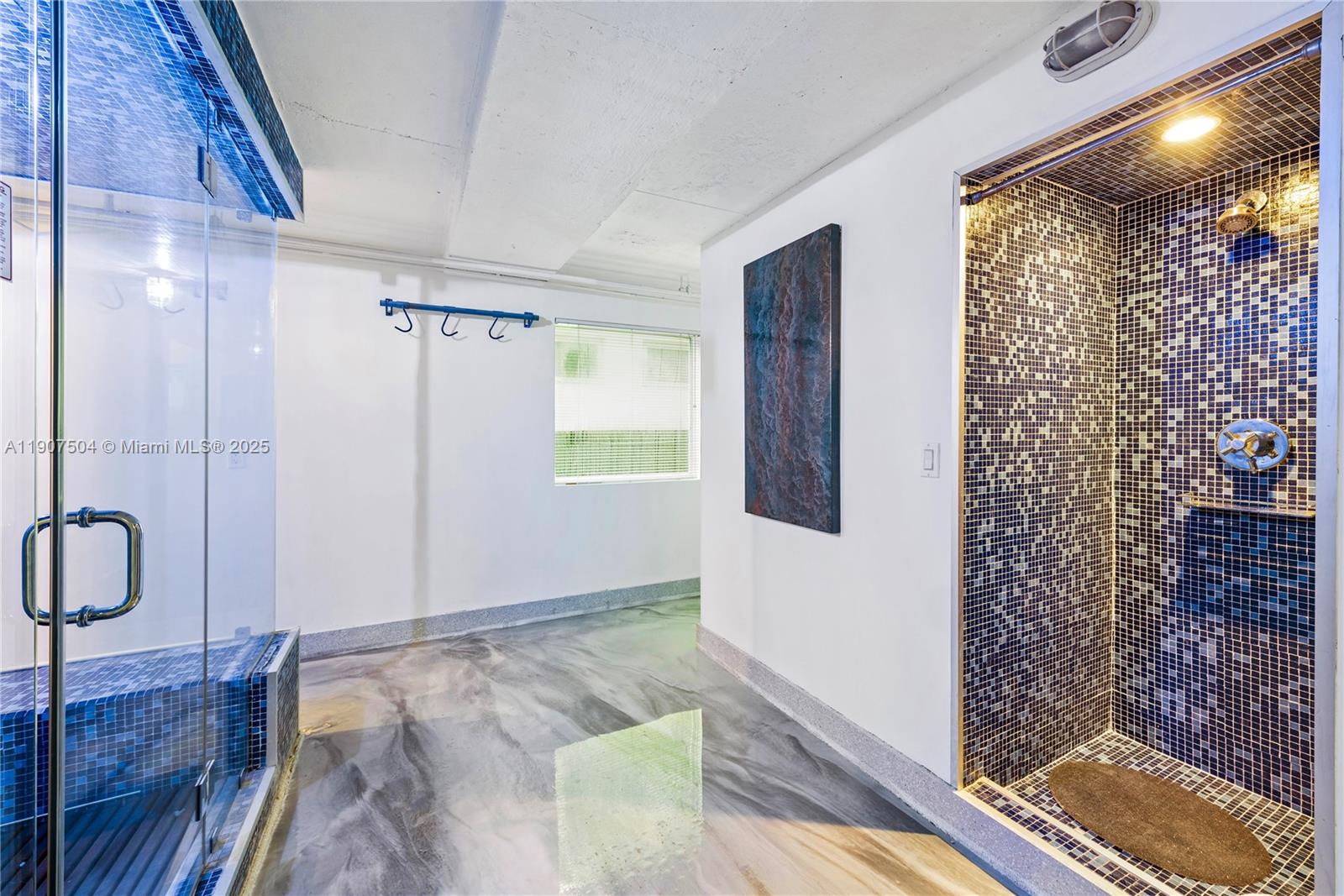 GLENCOE A SUB - Residential Lease