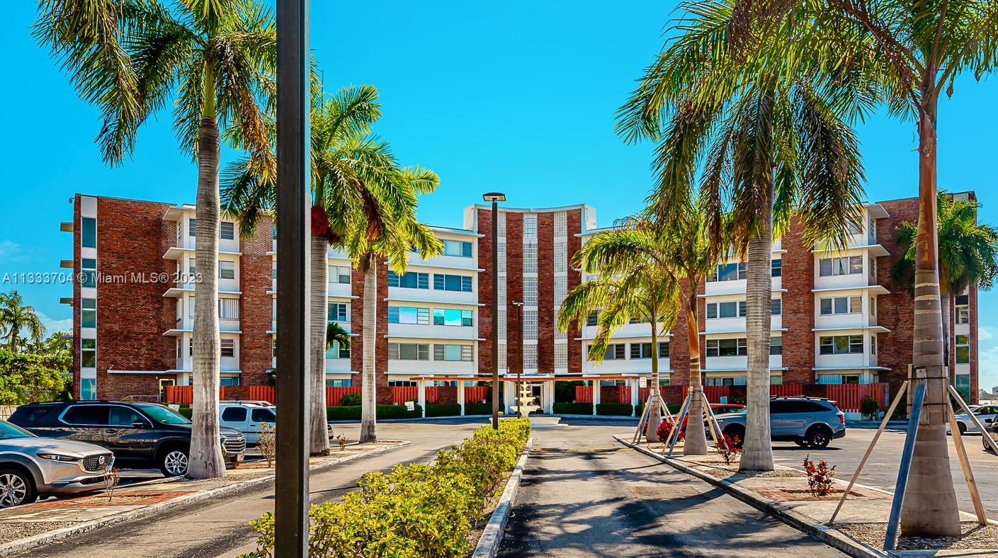 A must-see large One-Bedroom refurbished home at The Shores Condominium, a highly desirable boutique building along Biscayne Bay in Miami Shores. Prime location, just steps away from Biscayne Blvd, with shopping and restaurants close by. Recently renovated with a new A/C Unit, water heater, floors, cabinets, fixtures, stone countertops, and stainless-steel appliances. Interior area offers 878 SQ FT with one large Bedroom, one Bathroom, and plenty of Closets and storage space. Unit offers abundant natural light and panoramic view toward the Biscayne Bay and Indian Creek Island. Easy access to I-95, Airports, and Miami Beach. Home is in turn-key condition and ready to be occupied. Great opportunity for owner-occupant.