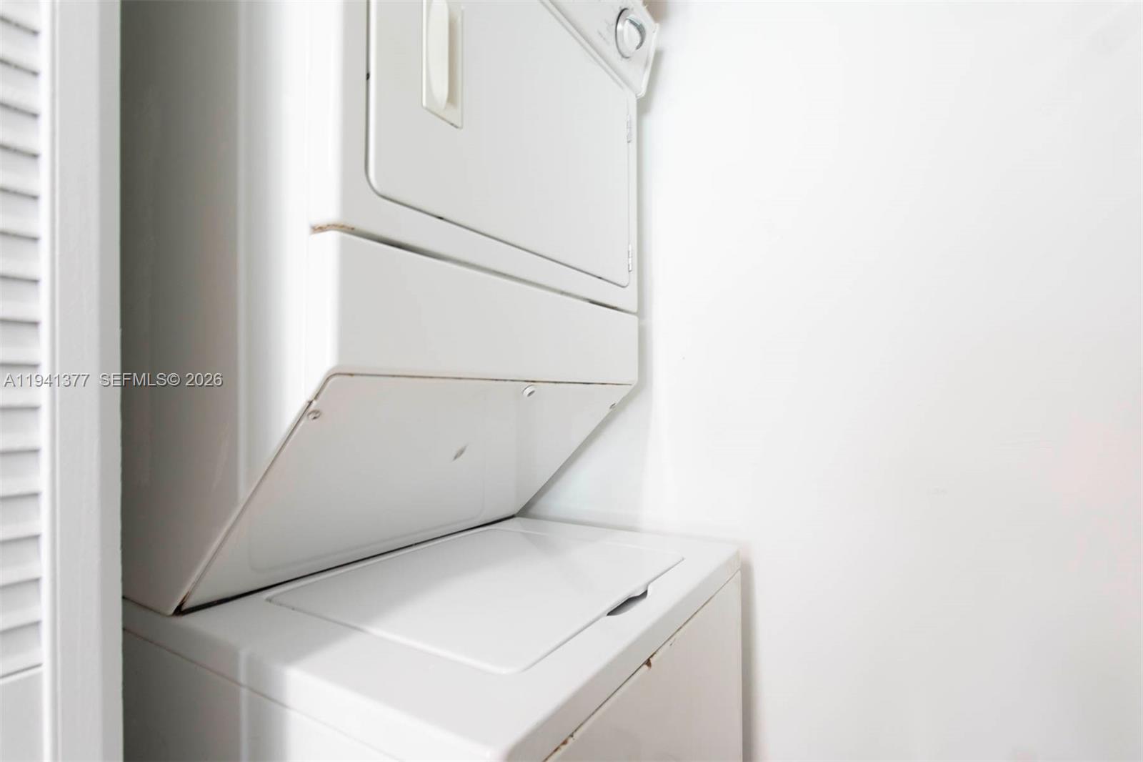 VIZCAYNE NORTH CONDO - Residential