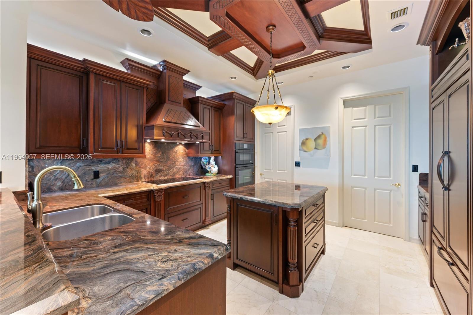 HARBOURAGE PLACE CONDO - Residential