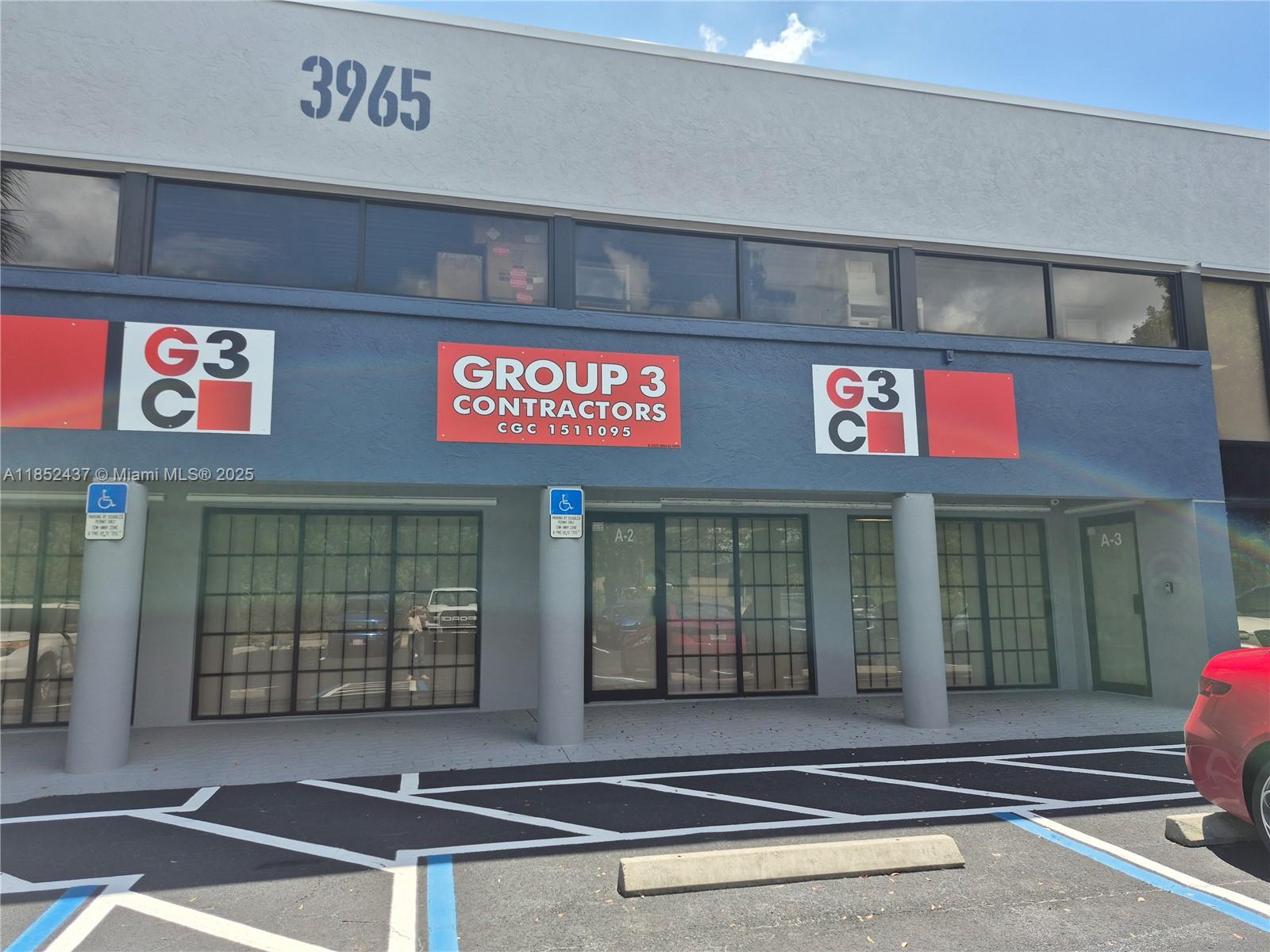 1rst floor 1165.30 Sqft
Mezzanine: 960.56 Sqft
Warehouse: 685 SqFt
$500/Month CAM
Sales taxes not included
The property is equipped with a premium Bose surround sound system and security cameras throughout the space, providing convenience and peace of mind.