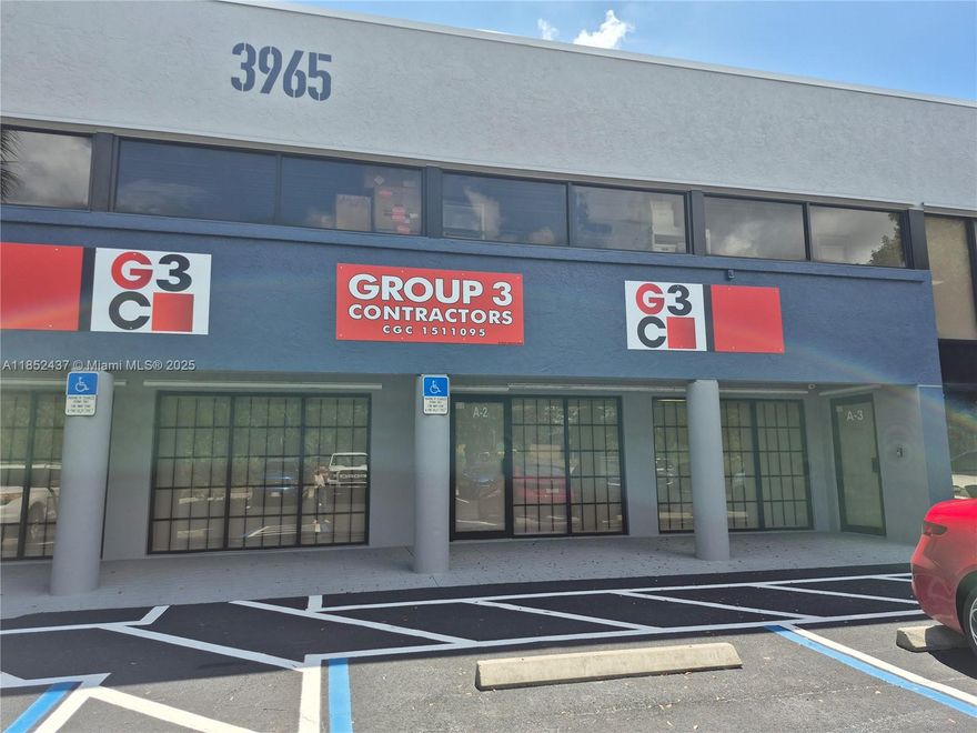 1rst floor 1165.30 Sqft
Mezzanine: 960.56 Sqft
Warehouse: 685 SqFt
$500/Month CAM
Sales taxes not included
The property is equipped with a premium Bose surround sound system and security cameras throughout the space, providing convenience and peace of mind.