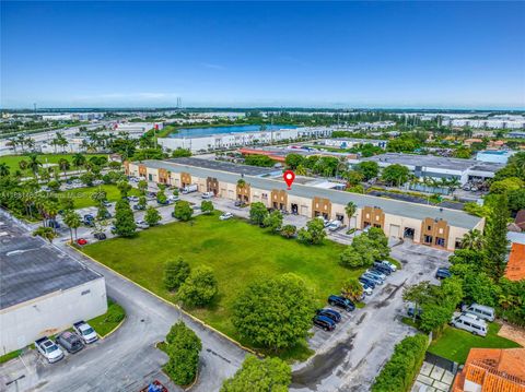 13117 NW 107th Ave E13 Hialeah Gardens FL 33018