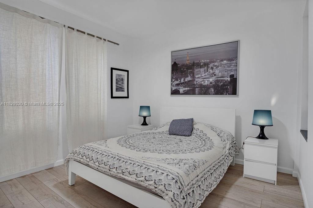 Venetian Villas - Residential