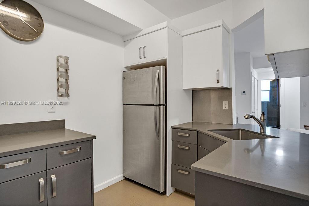 747 Michigan Ave 201