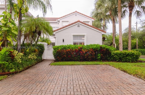 Photo of 1115 Cherrypalm Ln, Hollywood, FL 33019 (MLS # A12088390)