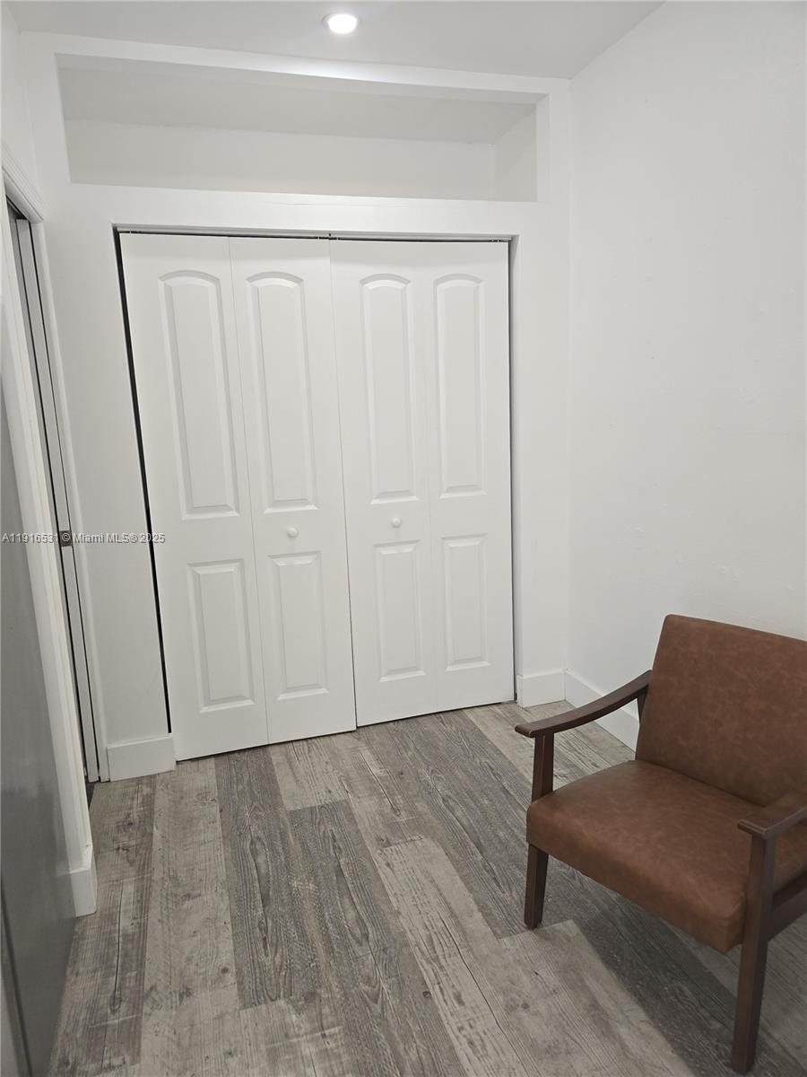 PEMBROKE LAKES SEC 2 - Residential Lease