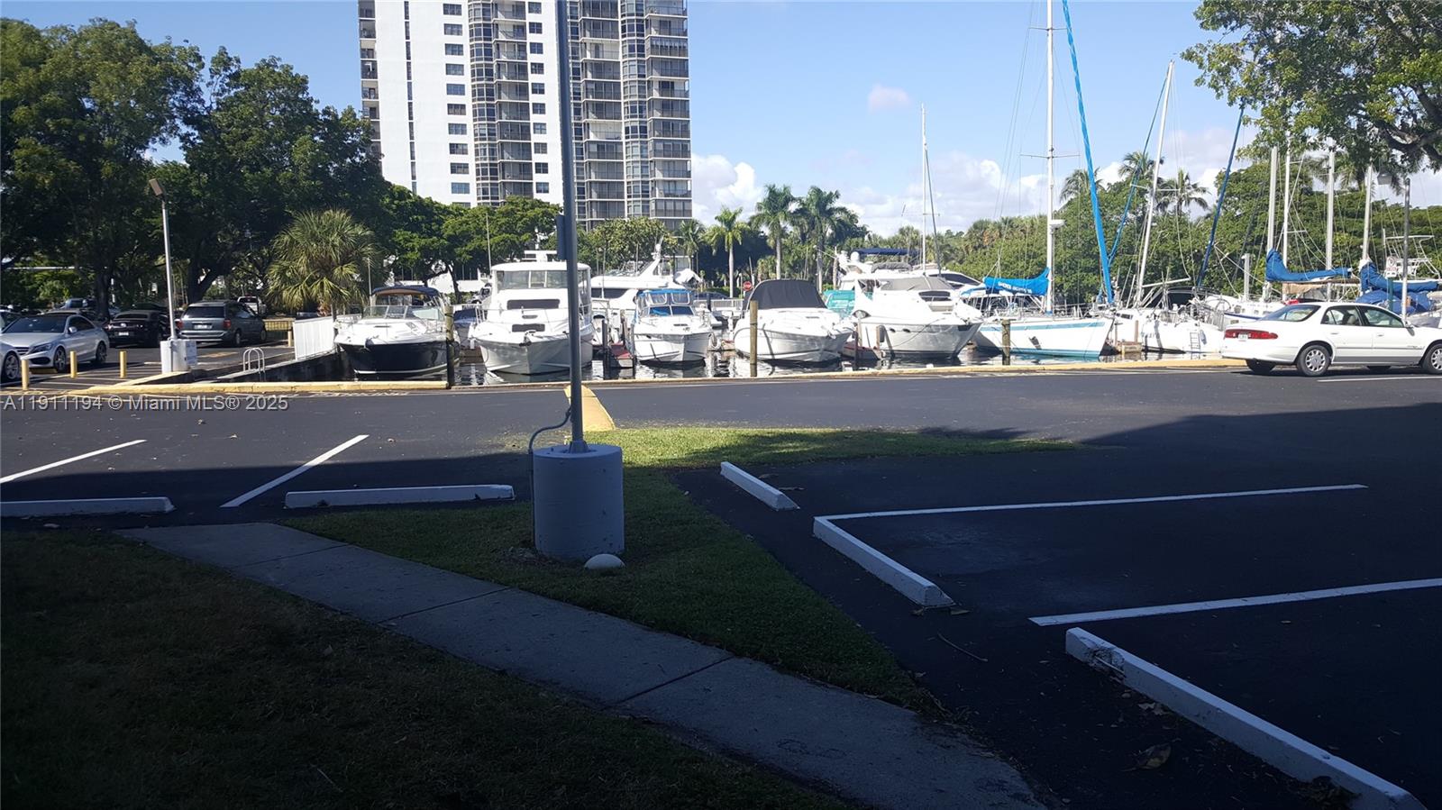 ENSENADA CONDO BLDG E-II - Residential Lease