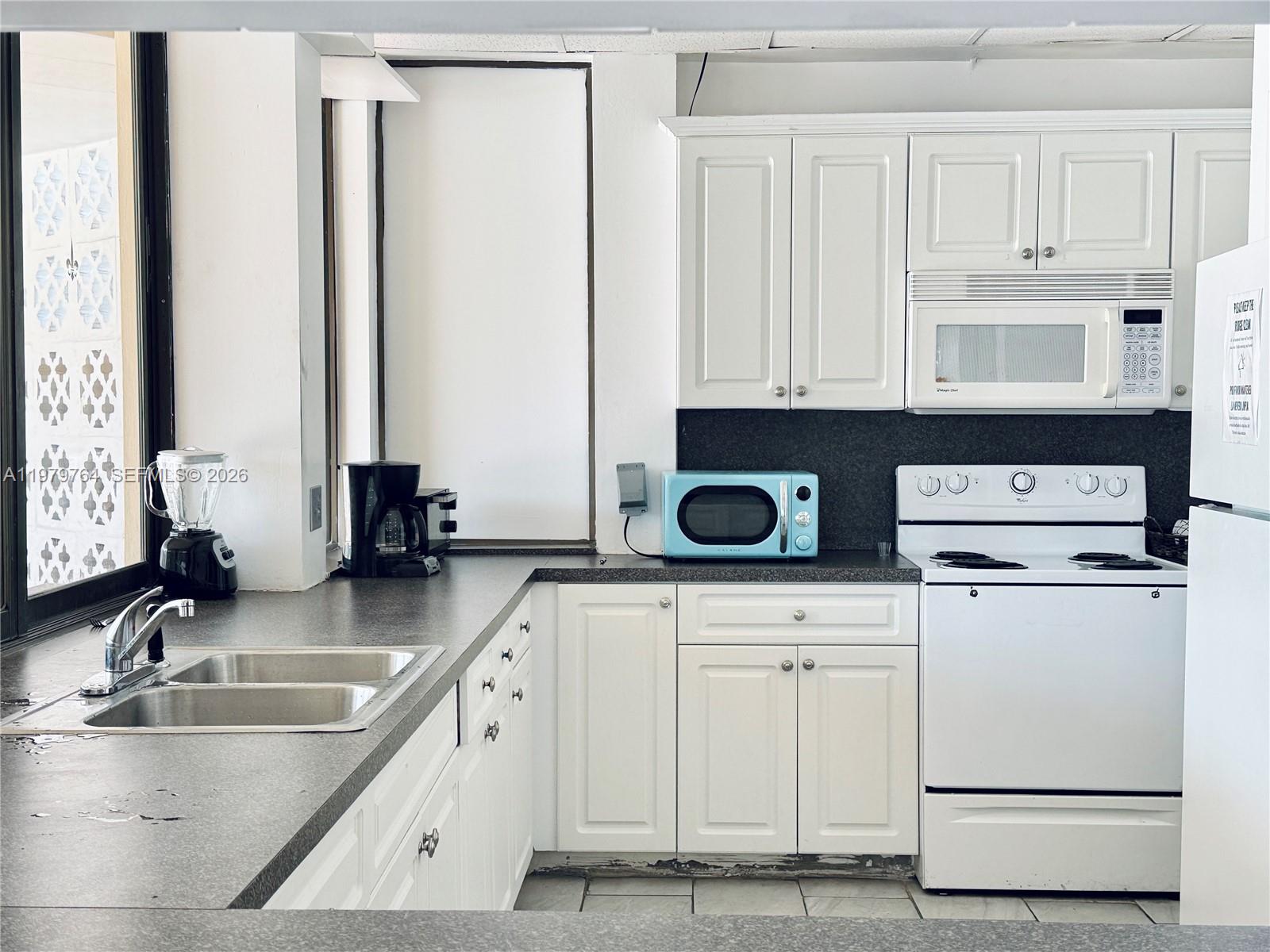 SUNRISE LAKES 34 CONDO - Residential