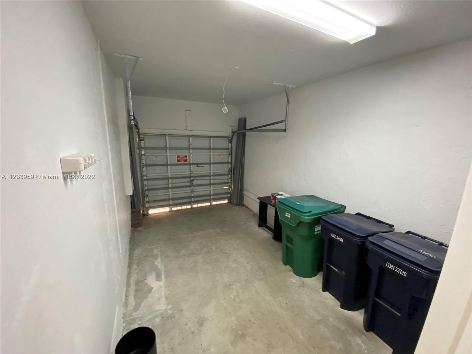 KENDALL BREEZE - Residential