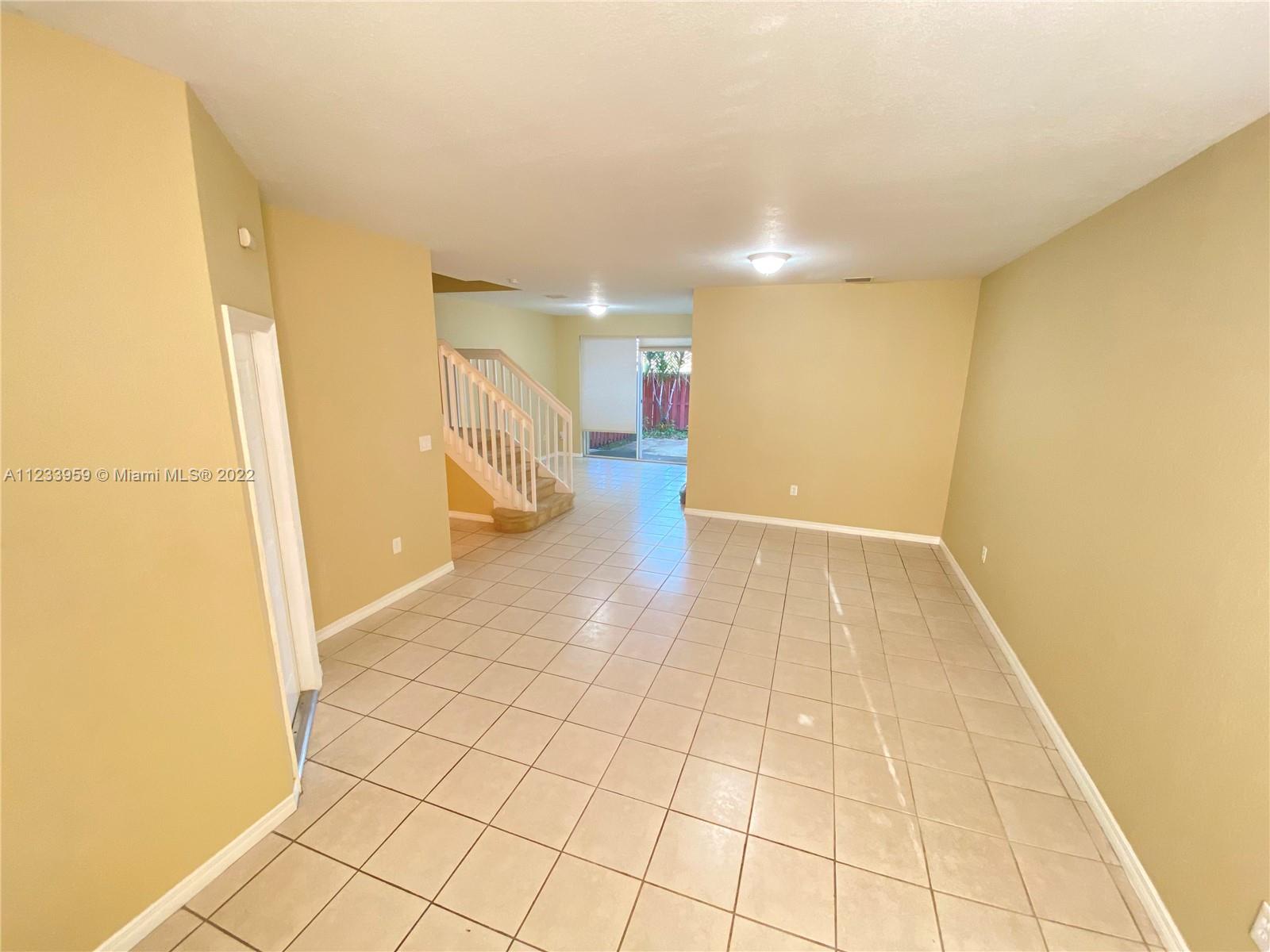 KENDALL BREEZE - Residential