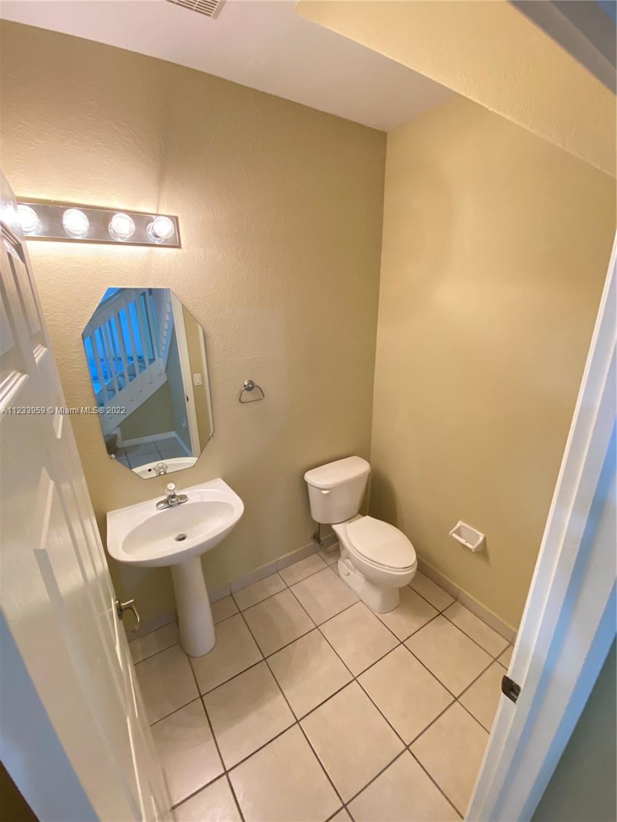 KENDALL BREEZE - Residential