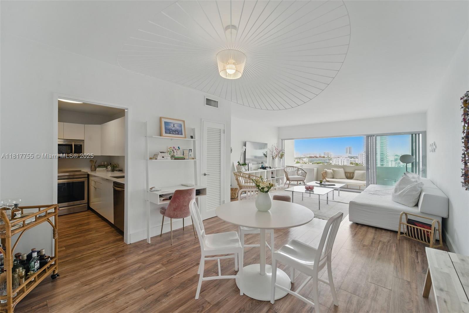 Property for Sale at 3 Island Ave 12J, Miami Beach, Miami-Dade County, Florida - Bedrooms: 1 
Bathrooms: 1  - $490,000
