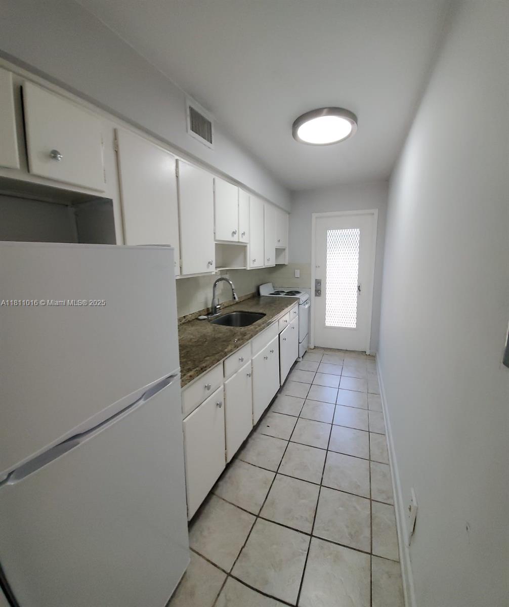 1708 NE 20th Ave 2