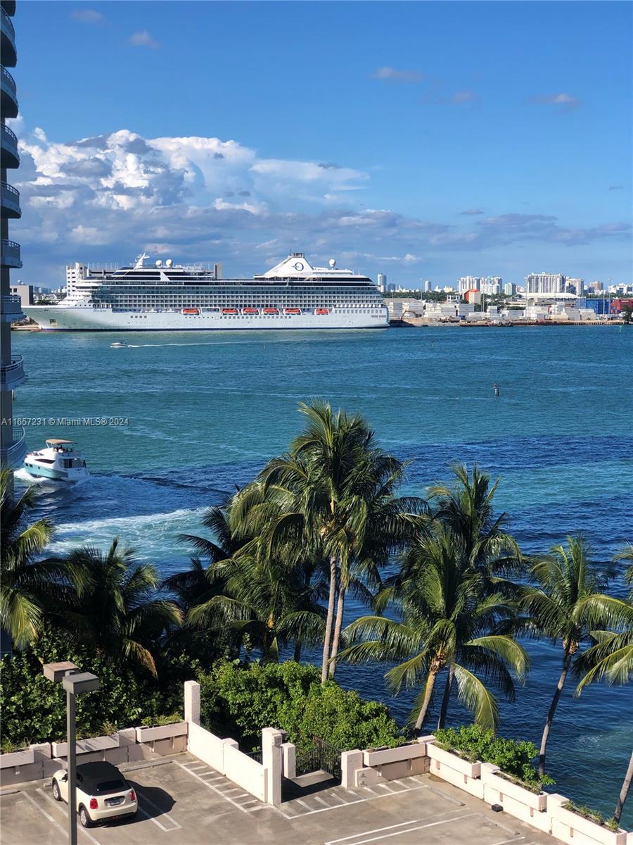 BRICKELL KEY II CONDO - Residential Lease