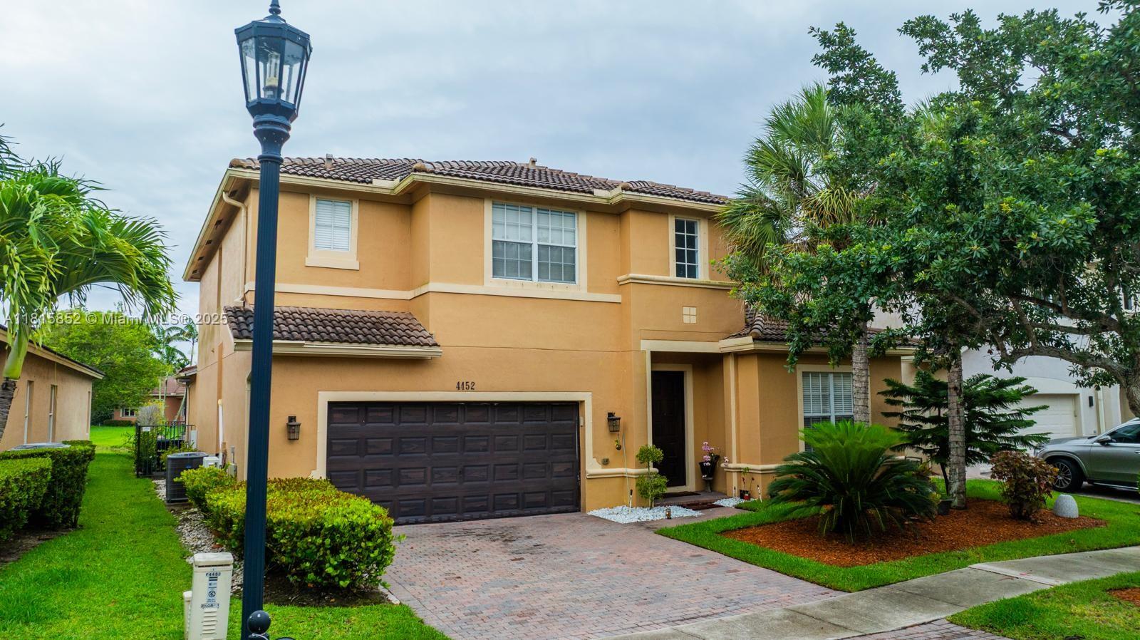 Property for Sale at 4452 Rainbow Ave, Weston, Broward County, Florida - Bedrooms: 4 
Bathrooms: 4  - $1,250,000