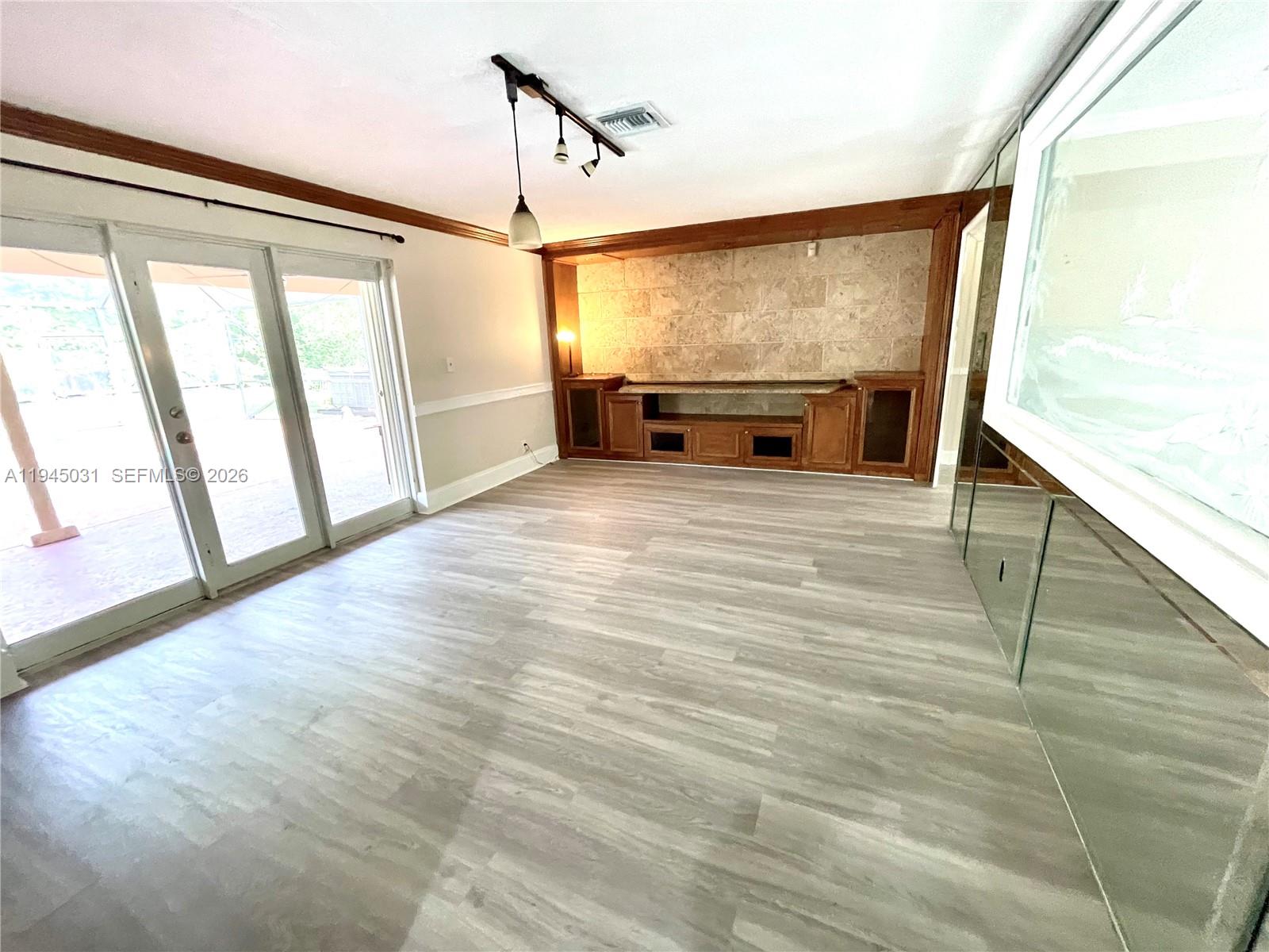 MAPLEWOOD - Residential Lease