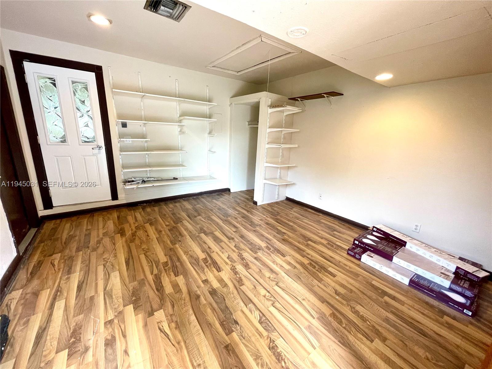 MAPLEWOOD - Residential Lease