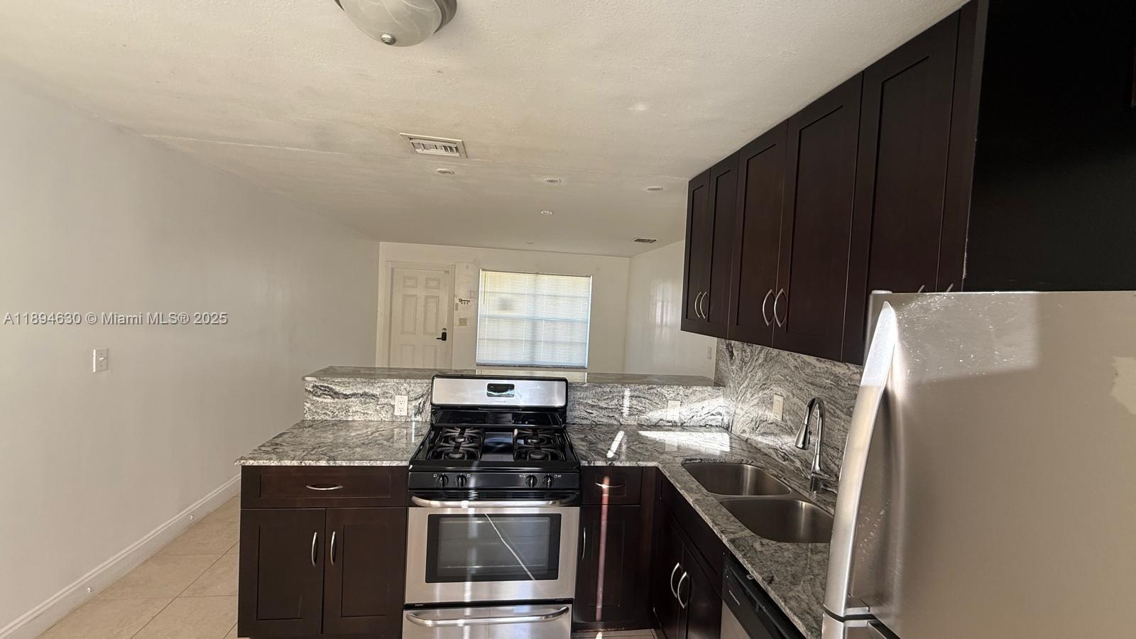 RO-LEN ACRES - Residential Lease