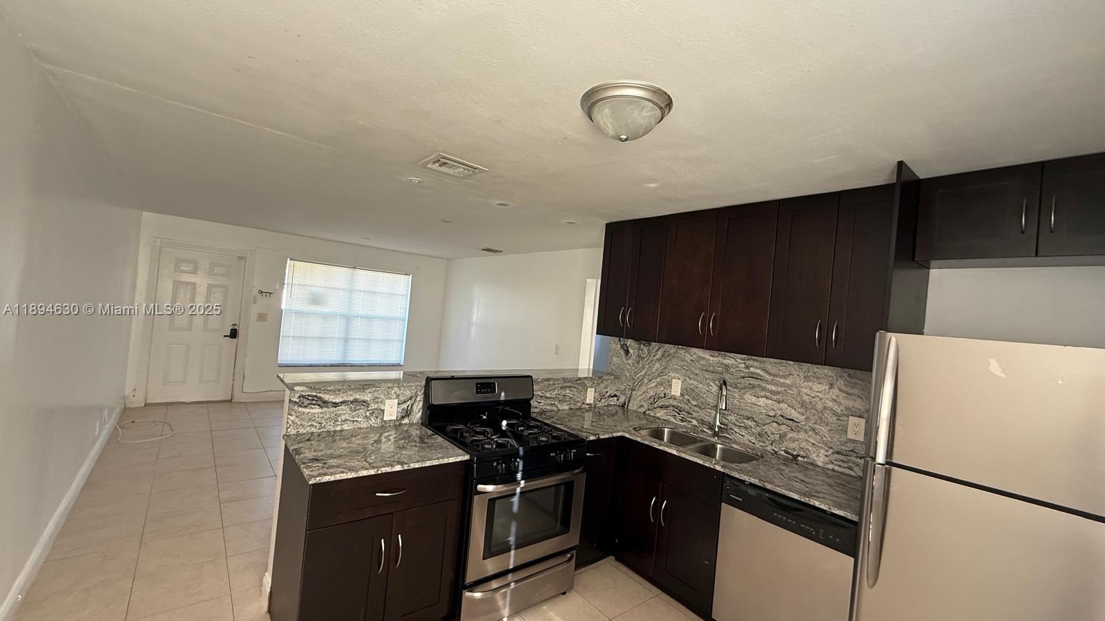 RO-LEN ACRES - Residential Lease