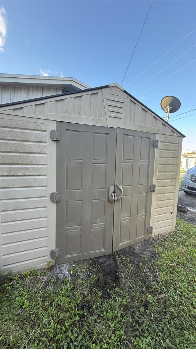 RO-LEN ACRES - Residential Lease