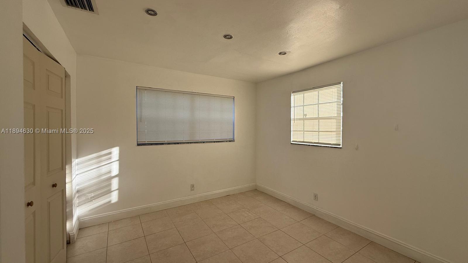 RO-LEN ACRES - Residential Lease