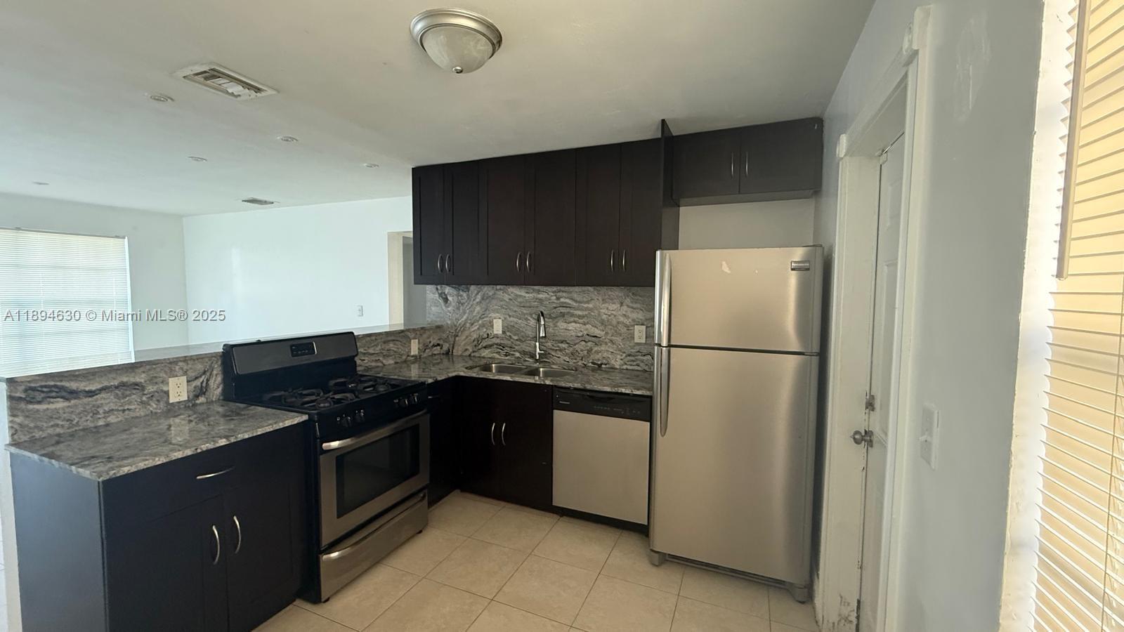 RO-LEN ACRES - Residential Lease