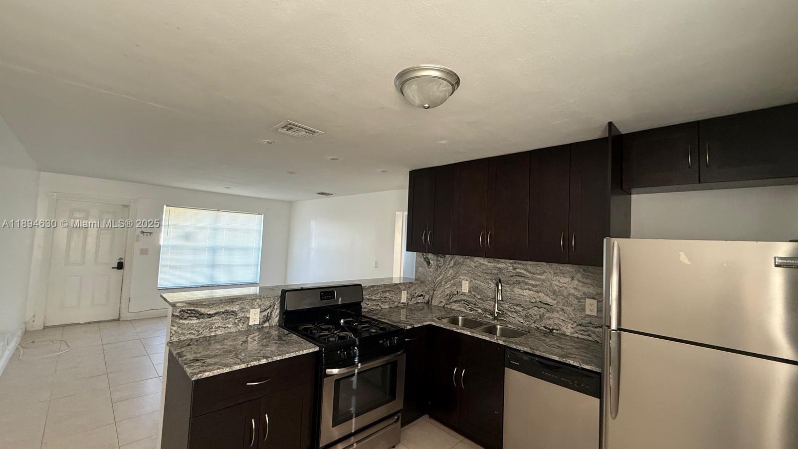 RO-LEN ACRES - Residential Lease