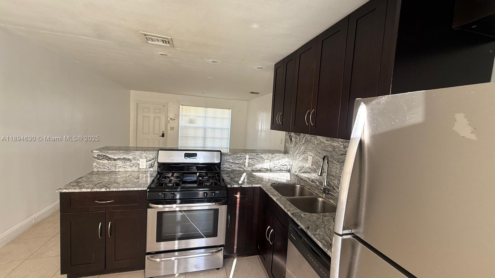 RO-LEN ACRES - Residential Lease