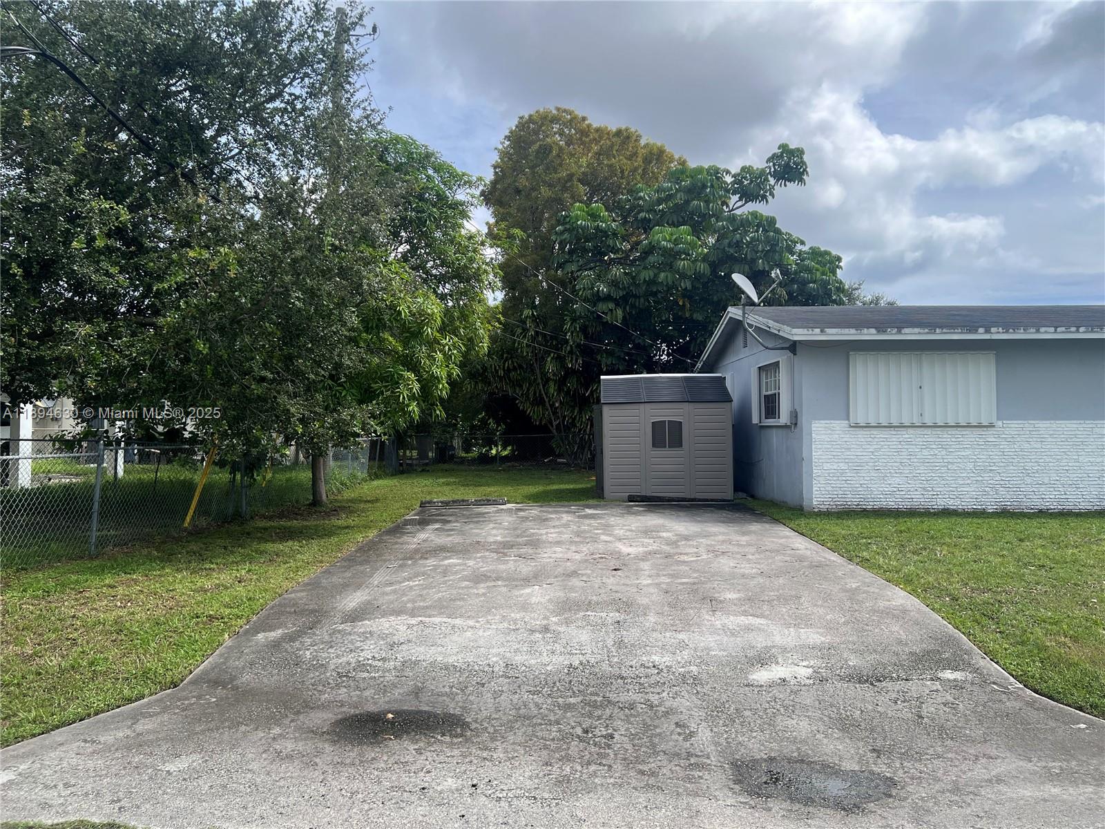 RO-LEN ACRES - Residential Lease