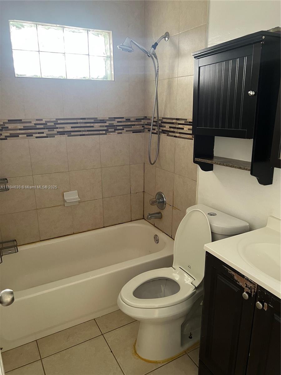 RO-LEN ACRES - Residential Lease