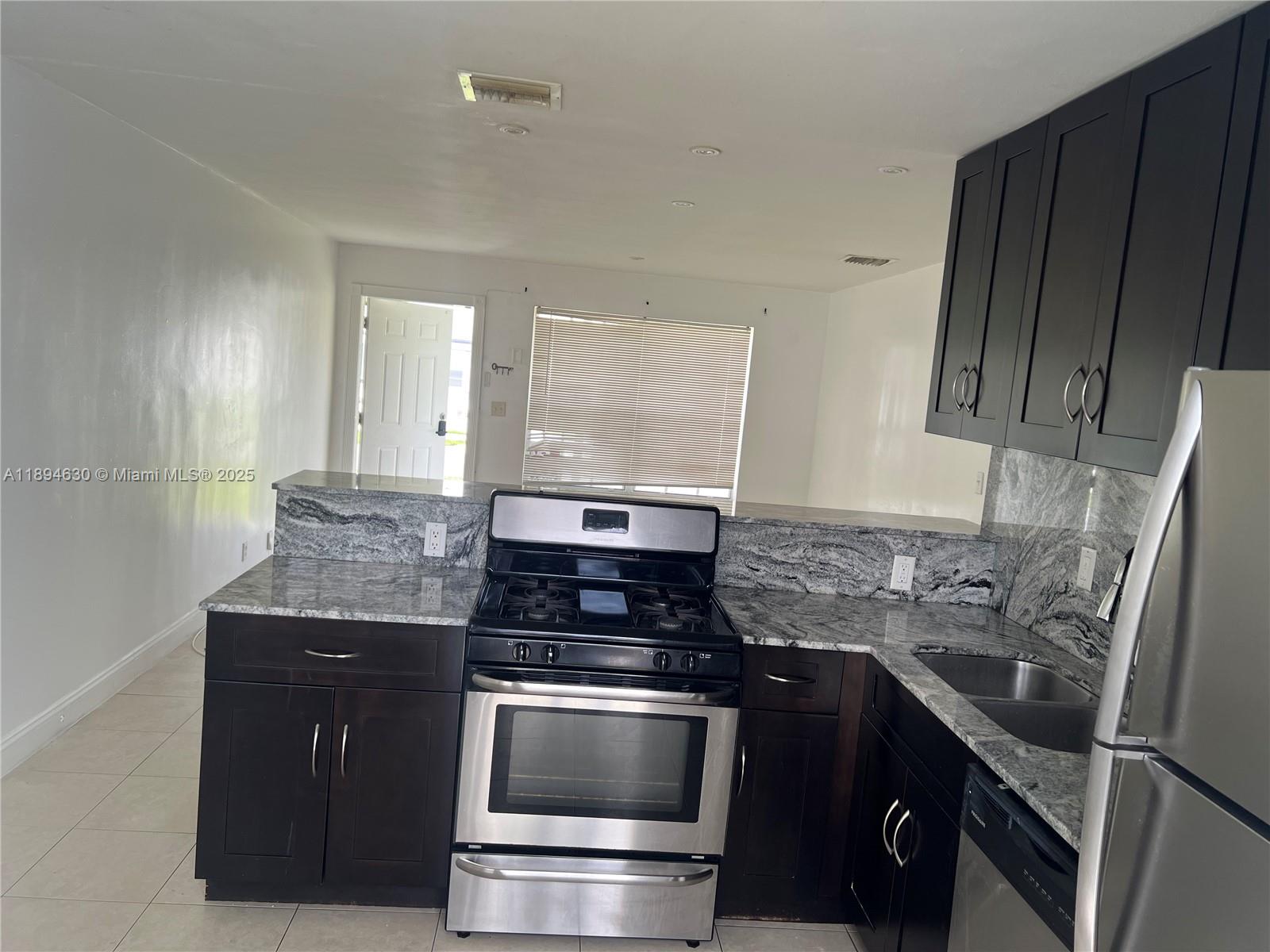 RO-LEN ACRES - Residential Lease