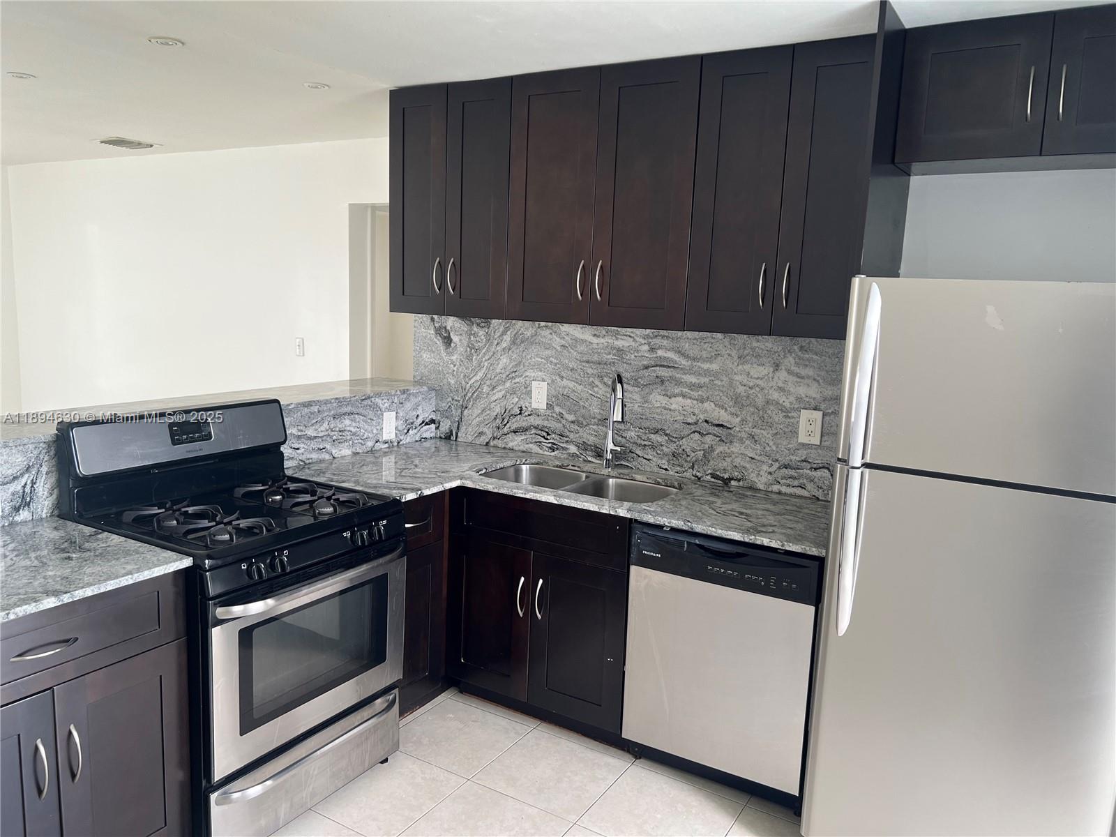 RO-LEN ACRES - Residential Lease