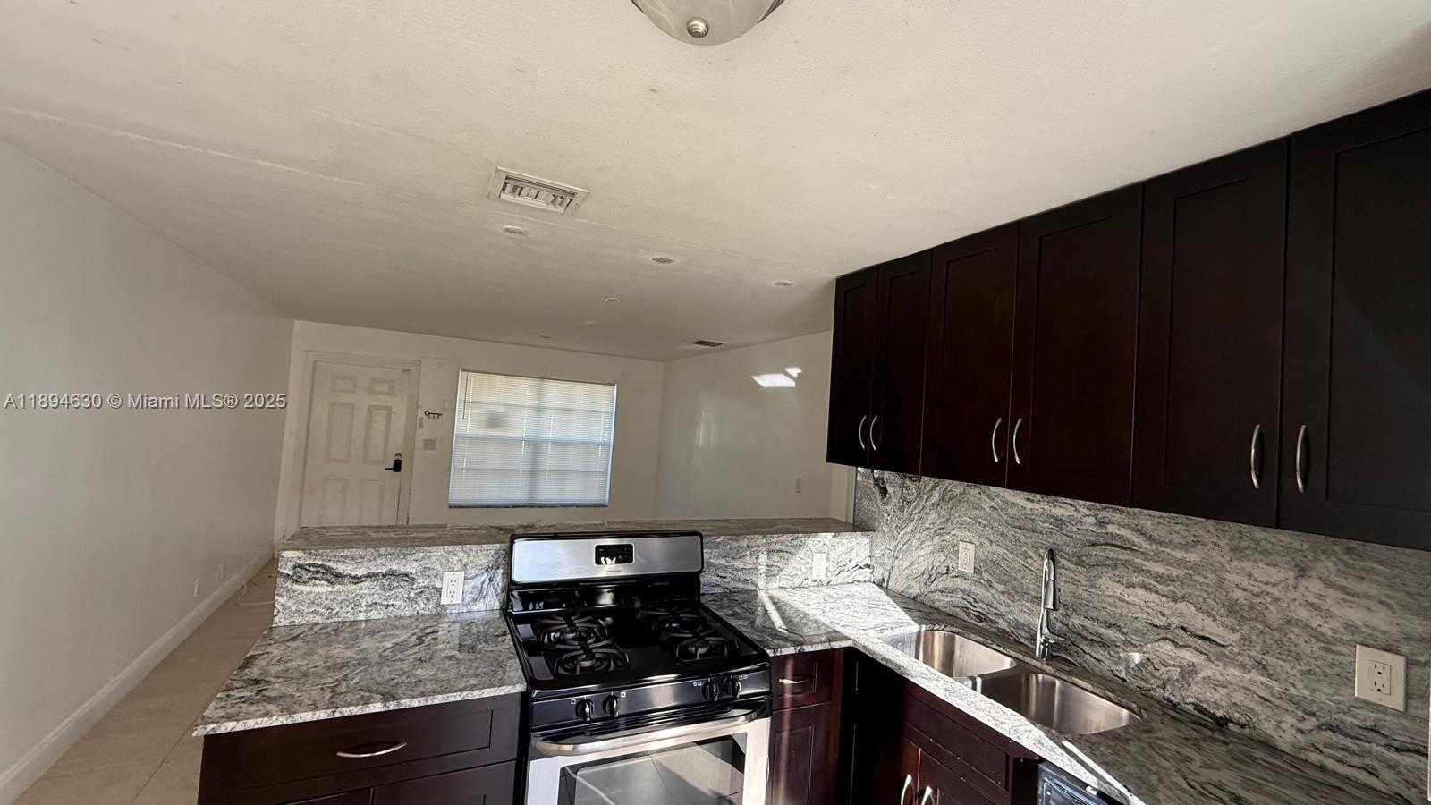 RO-LEN ACRES - Residential Lease