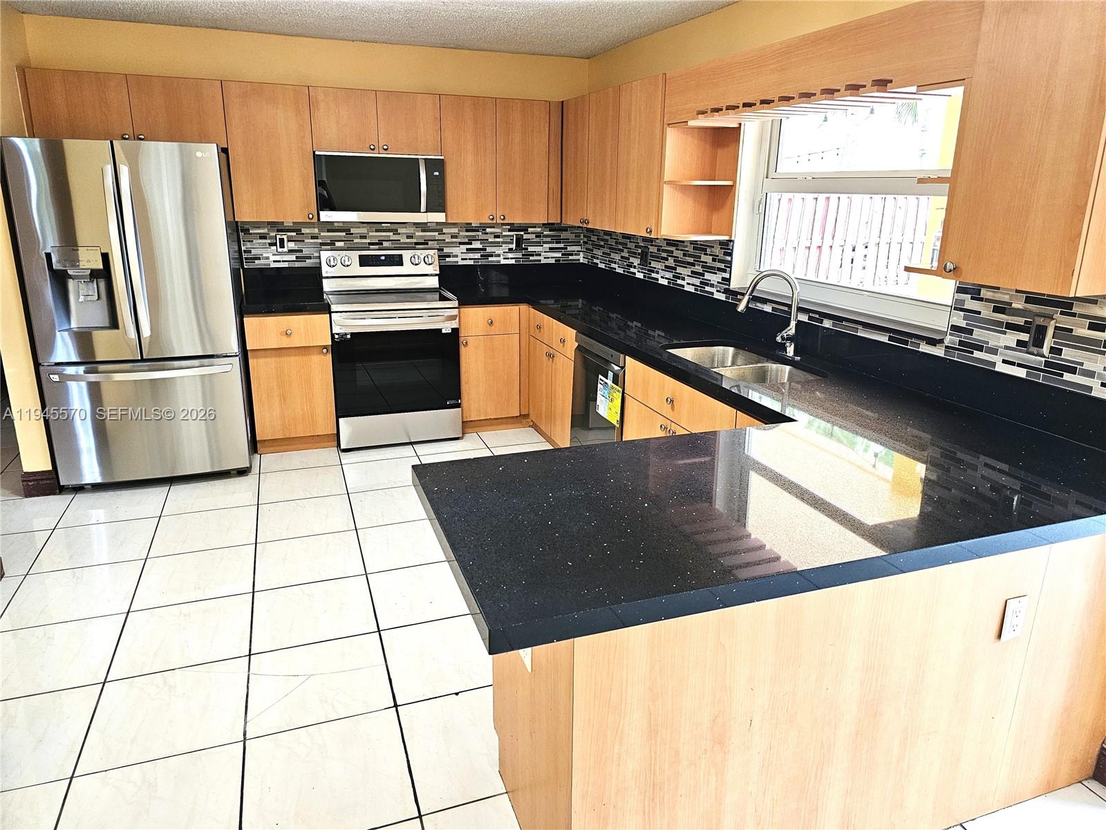 11025 SW 156th Pl 11025