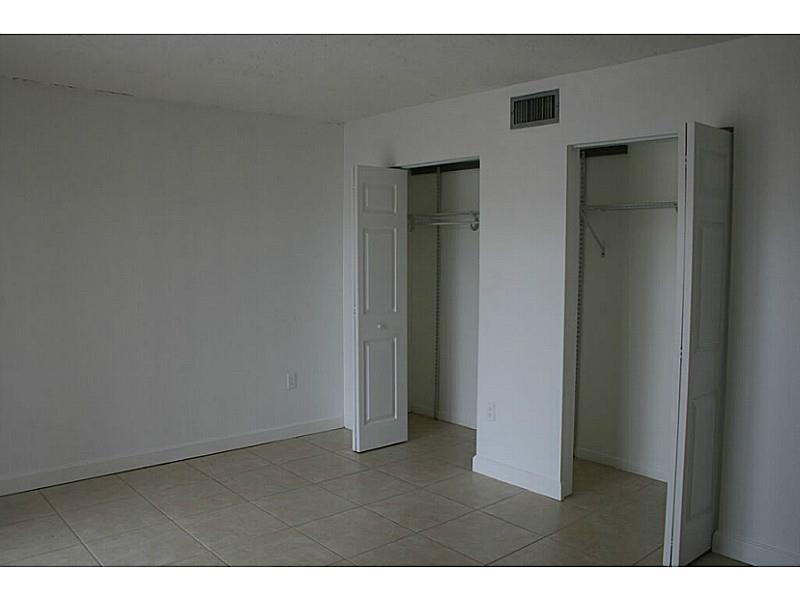 EL SOL CONDO - Residential Lease