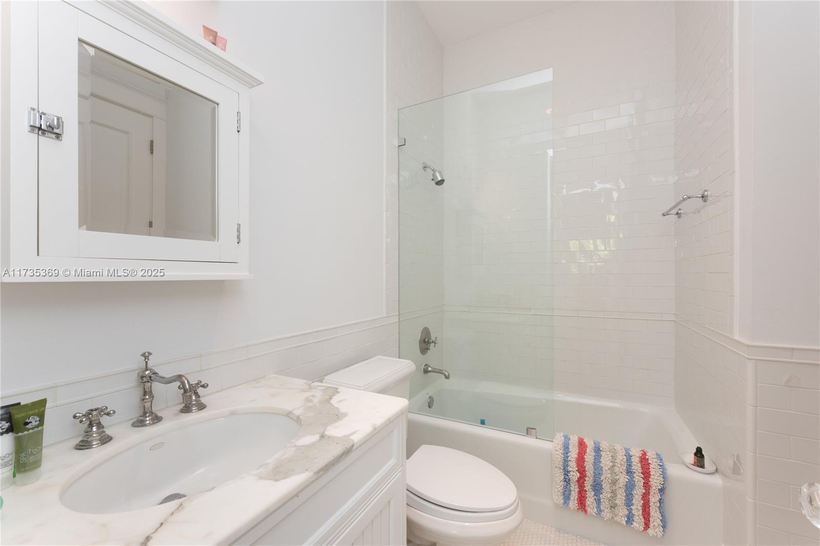 TROPICAL ISLE HOMES SUB 4 - Residential