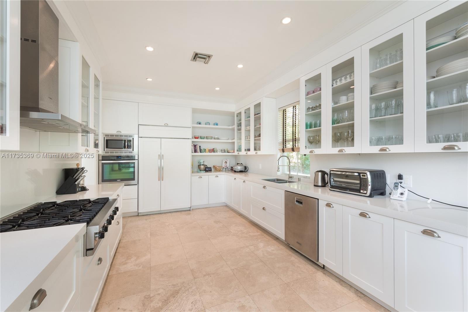 TROPICAL ISLE HOMES SUB 4 - Residential