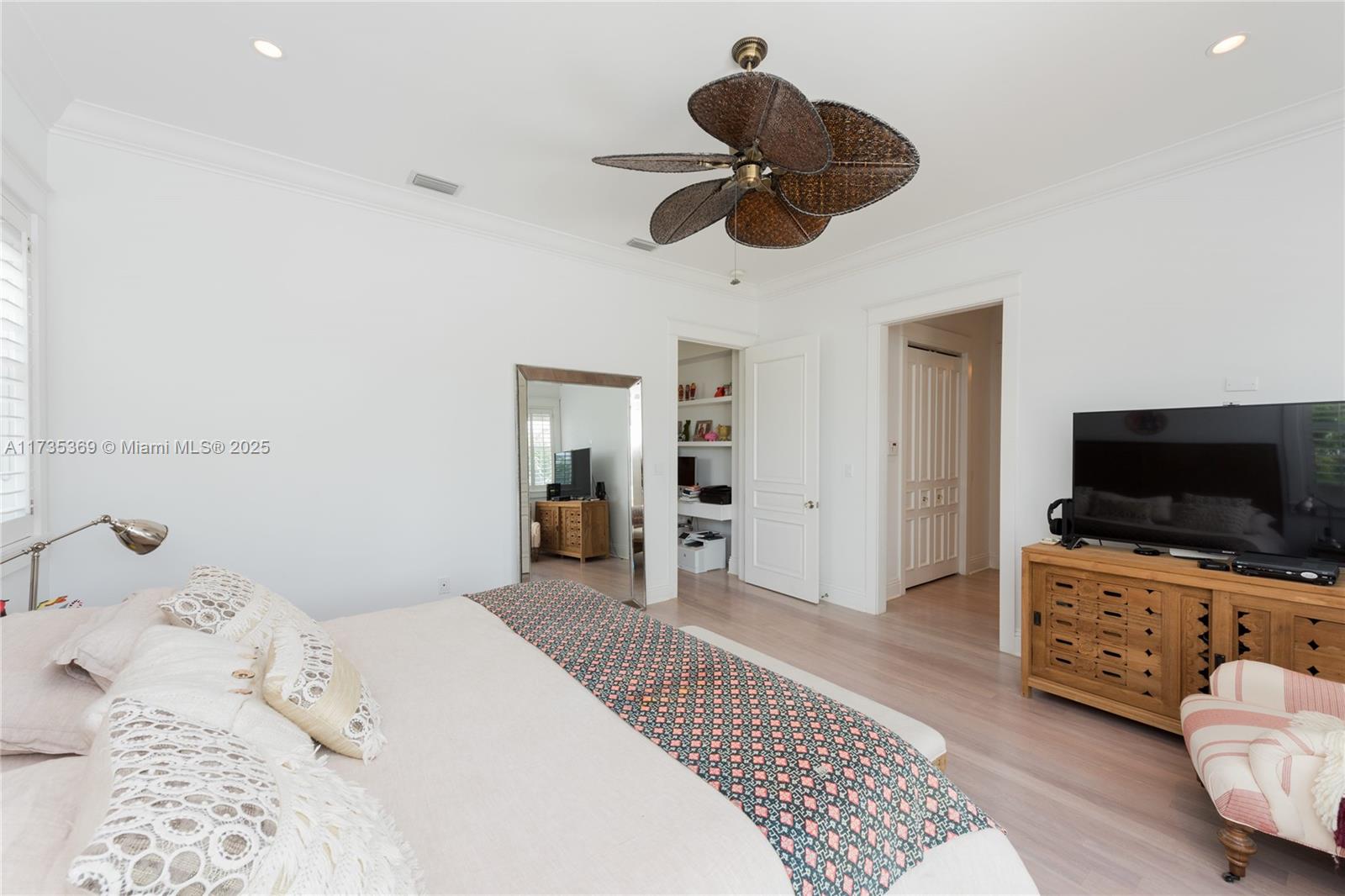 TROPICAL ISLE HOMES SUB 4 - Residential