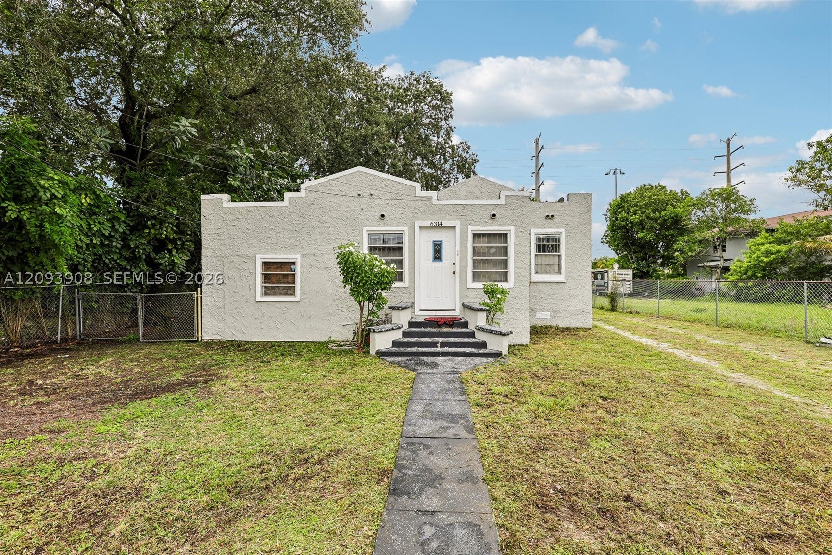 6314 NW 4th Ave