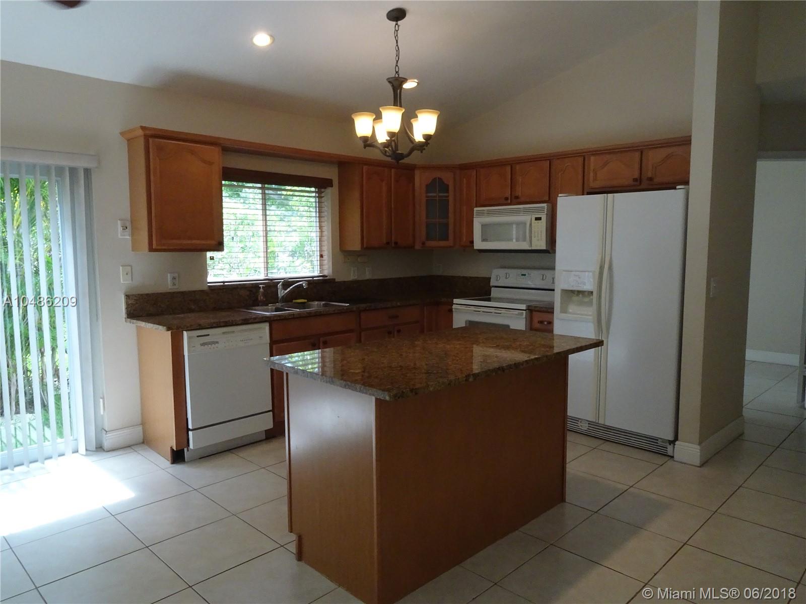 BRIDGEWATER AT PLANTATION - Residential Lease